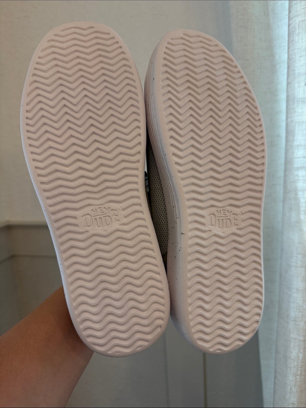 Hey Dude Cody stretch Mesh in Light Grey - Picture 4 of 5
